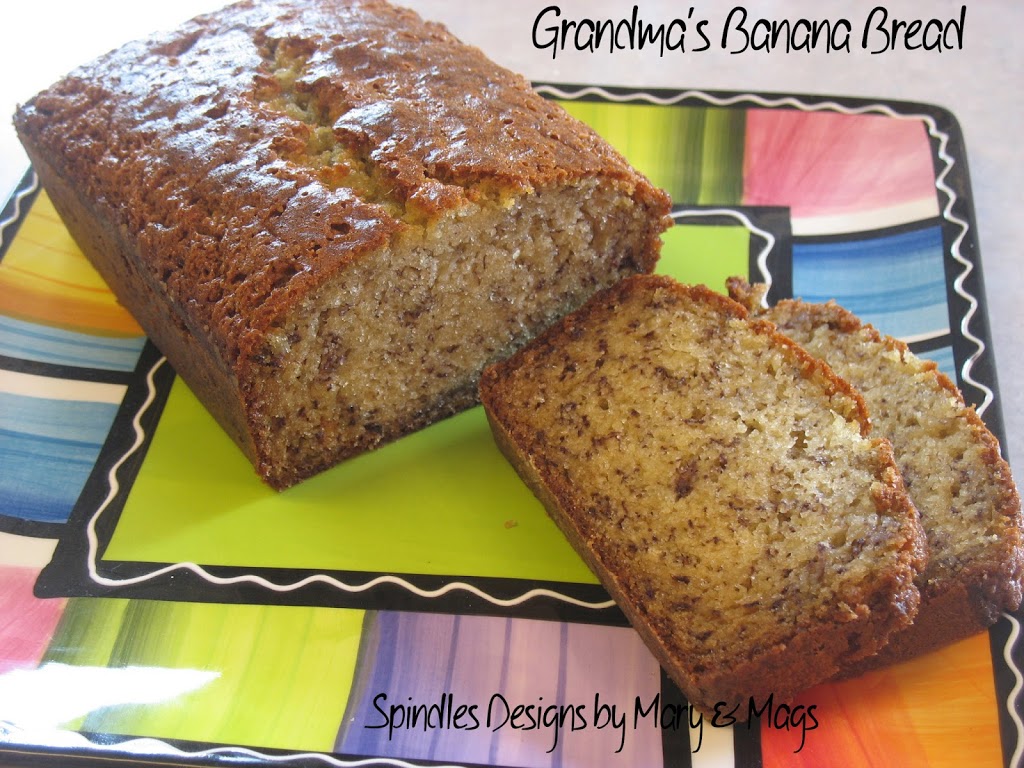 The best Banana Bread you will ever taste ~ recipe at www.spindlesdesigns.com #bananabread #recipes