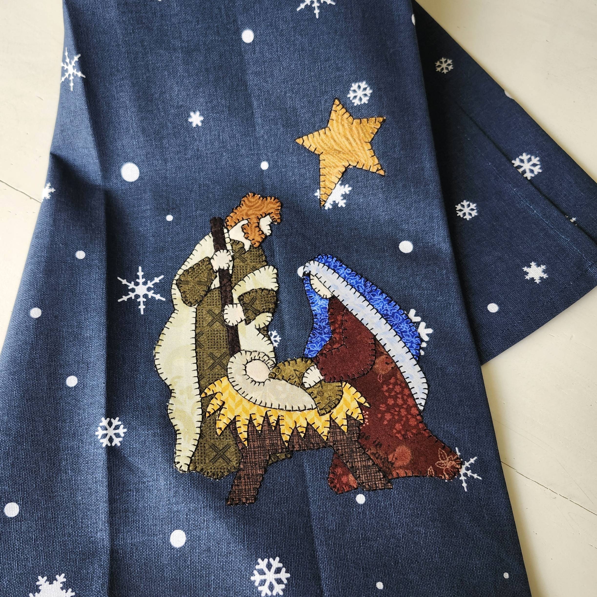 Holy Family Nativity Applique Pattern – Christmas Sewing Project - Image 3